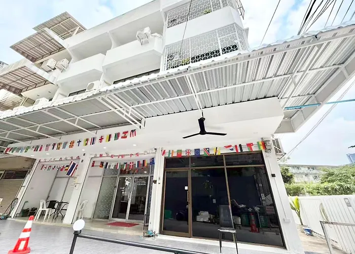 酒店 S Sukhumvit48, Free Wifi,smart Tv 303 3*
